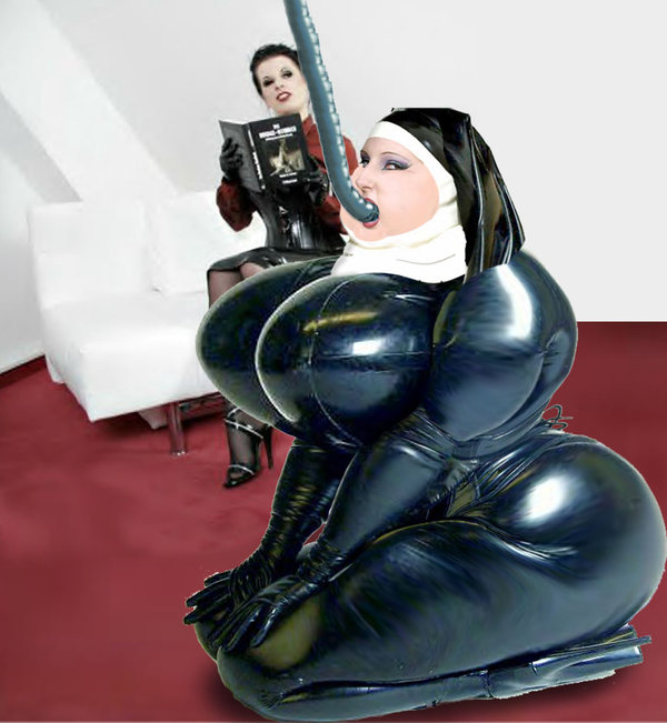 Grannies oiled latex solo